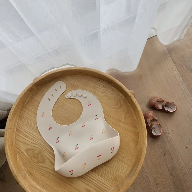 Baby-Lätzchen im Ins-Stil, bed – Waterproof Baby Bibs Silicone Bewertung und Preis